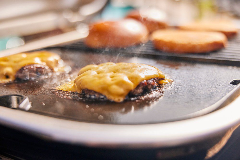 Celebra el Día Mundial de la Hamburguesa con estas exclusivas recetas a la barbacoa
