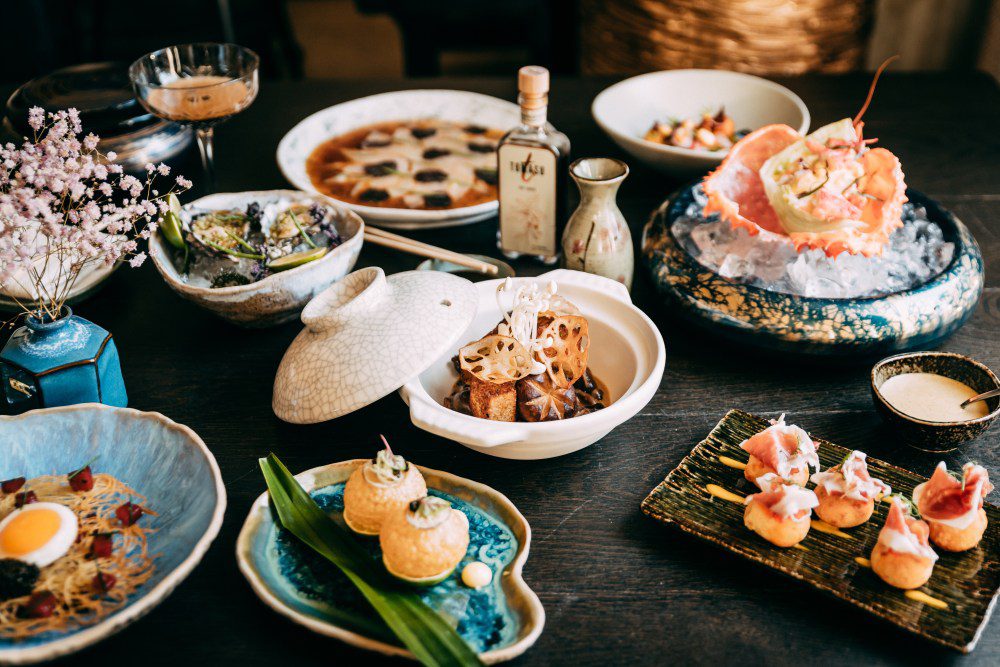 Así es la fusión gastronómica que presenta el nuevo brunch de OKU Ibiza