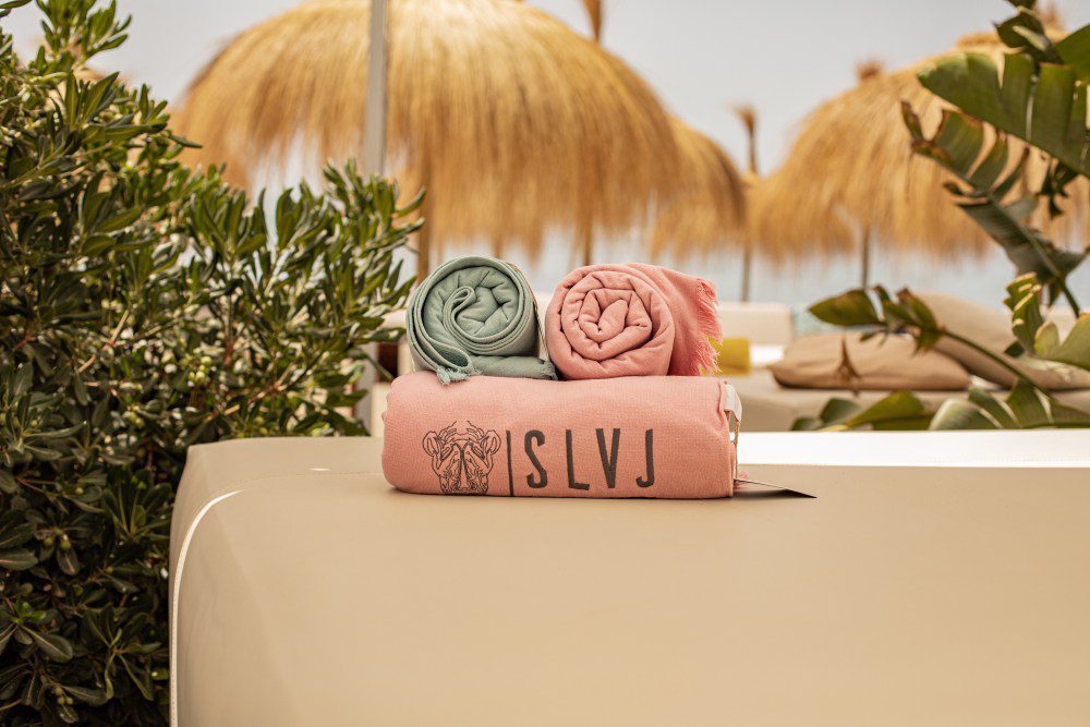 SLVJ Marbella. El Beach Club más sofisticado de la Costa del Sol.
