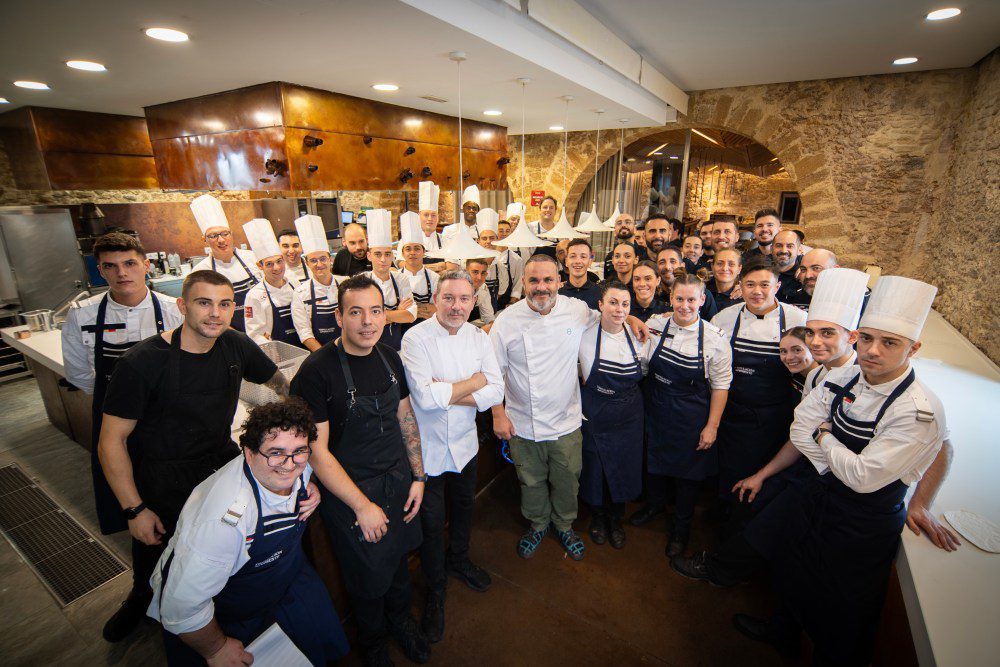 LOS CHEFS ÁNGEL LEÓN Y ALBERT ADRIÀ NAVEGAN JUNTOS “ACONTRAVIENTO”, EN UN EXCEPCIONAL ALMUERZO A 4 MANOS REALIZADO EN APONIENTE