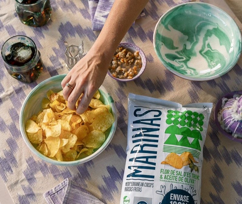 Patatas Marinas x Casa Maricruz: edición limitada en terracota, homenaje al pequeño gran placer del aperitivo
