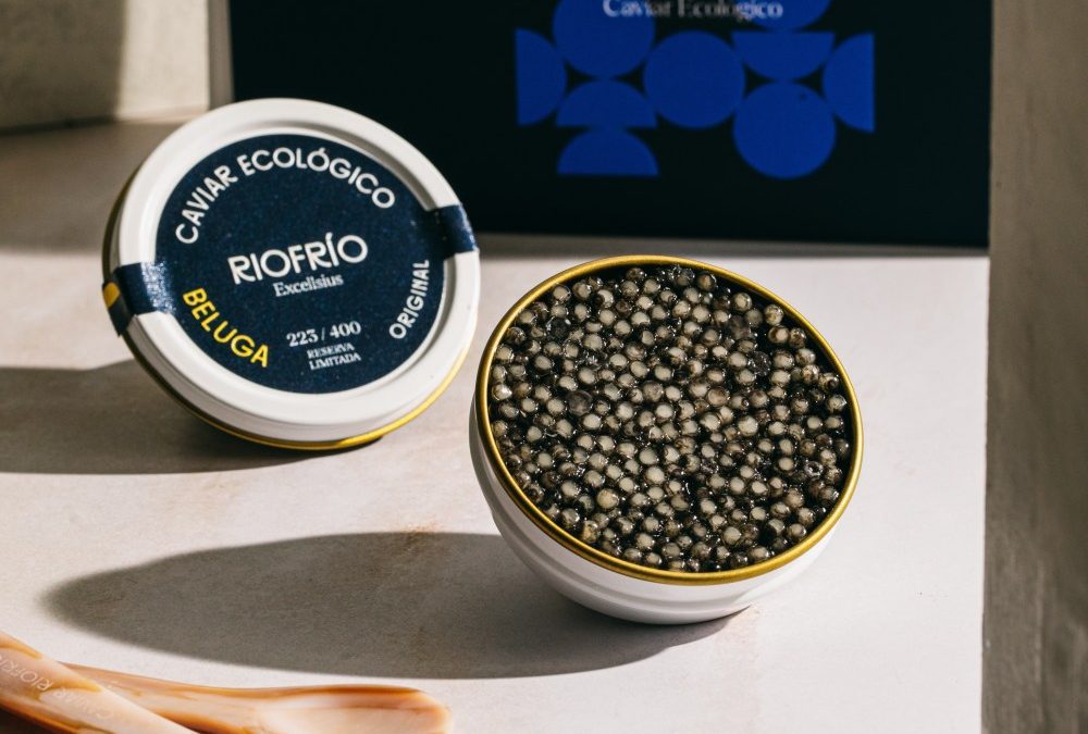 El primer caviar ecológico beluga español llega a las mesas navideñas de la mano de Riofrío