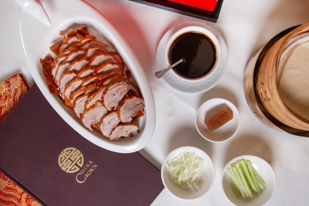 Celebra Thanksgiving con el emblemático Pato Imperial Beijing de Grupo China Crown