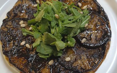 Tatin de berenjenas con miel de caña